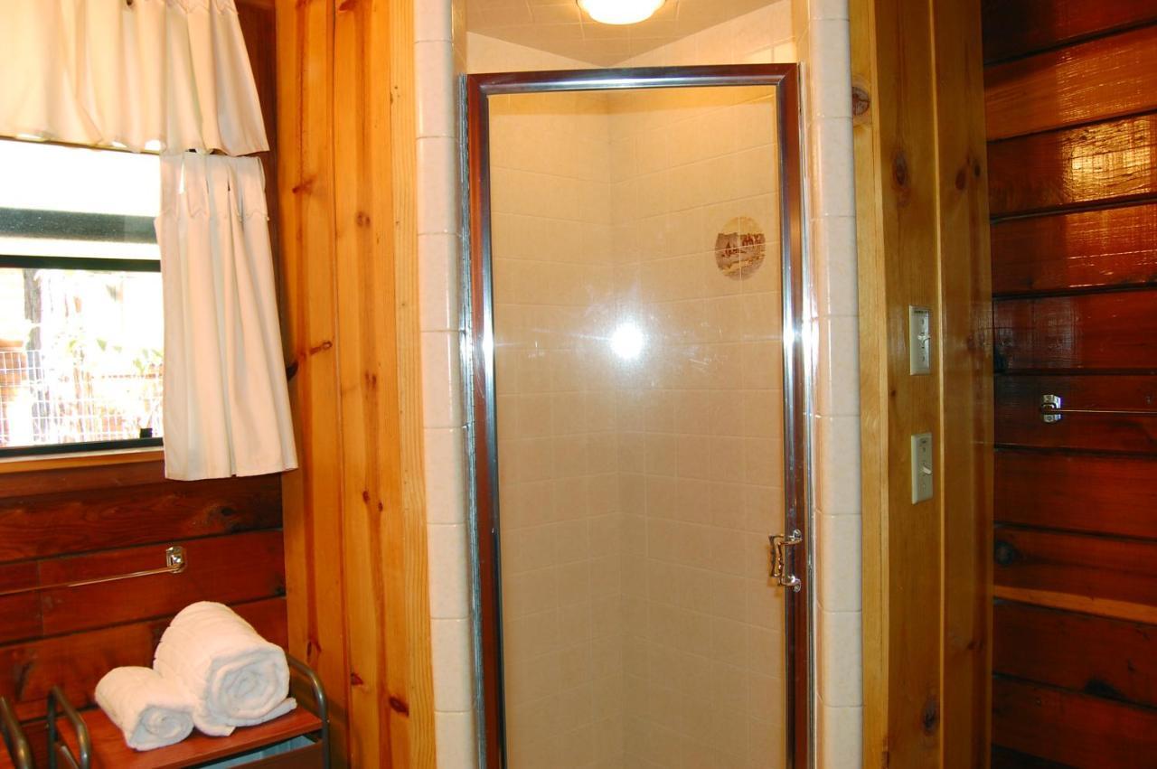 Villa 35 Cubbys Den Wawona Exterior foto